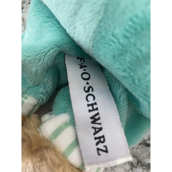 VGUC-11” FAO SCHWARZ Toys R Us TEDDY BEAR IN GREEN PAJAMAS Plush STUFFED ANIMAL - Picture 6 of 8